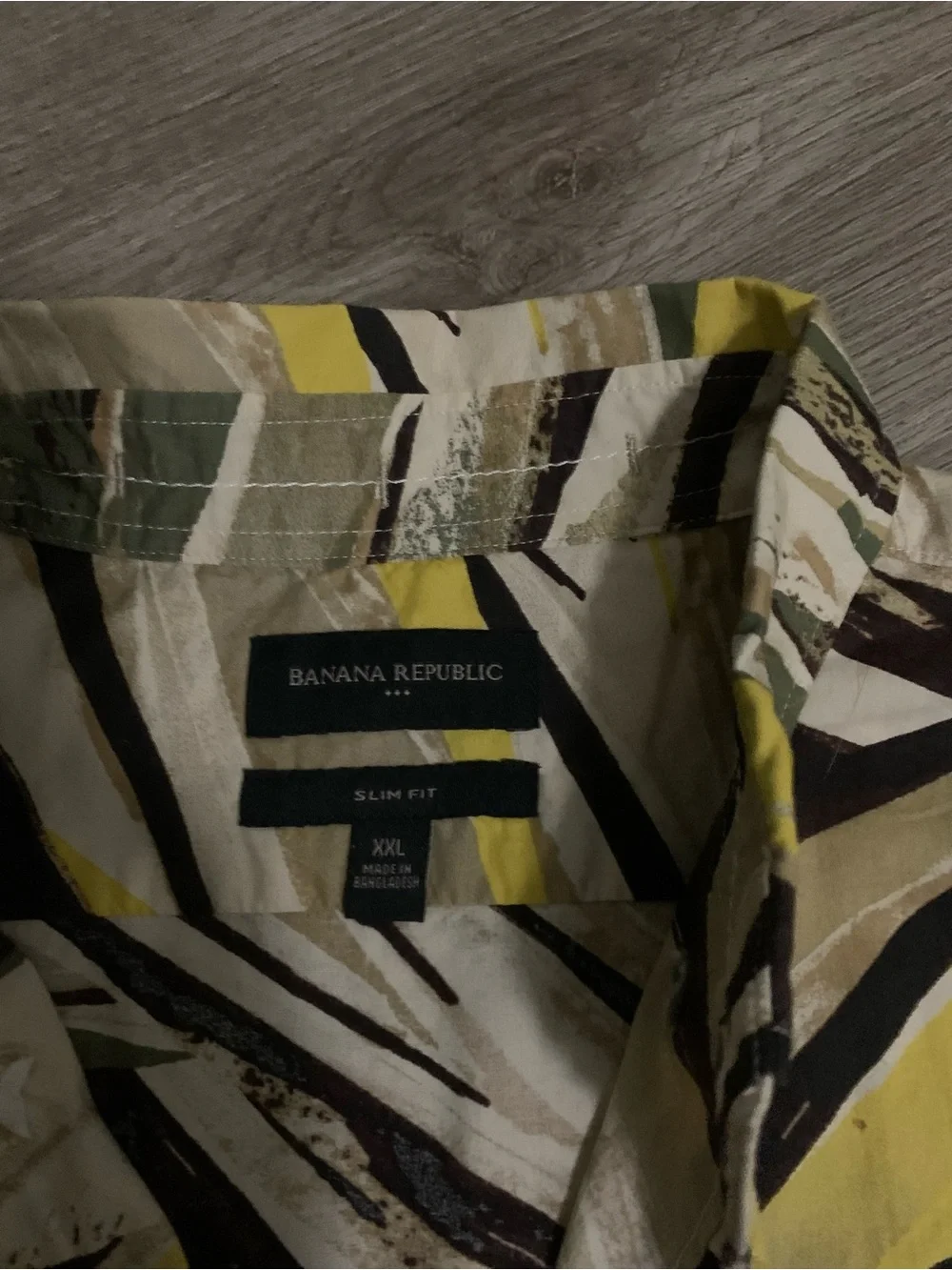 Men's Banana Republic shortSleeve Button-Up Shirt in Yellow and Green Print XXL